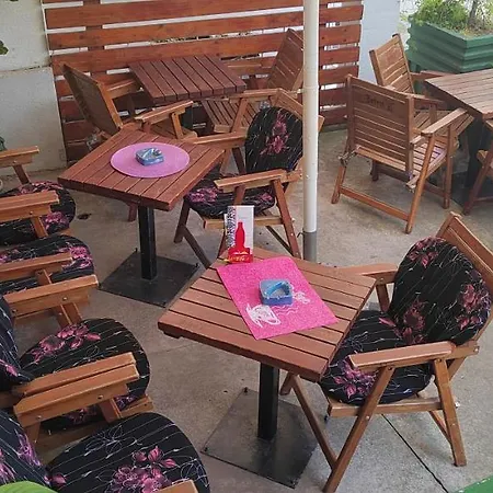 Paris Night Private Parking Apartment *